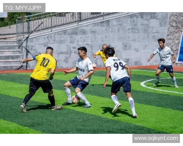 湖北足球队奋勇争先展现拼搏精神助力地方体育发展